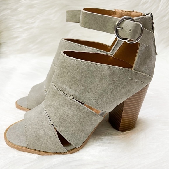 CADENCE Peep Toe Strappy Heels Buckle Grey Size 5.5 - Picture 9 of 14